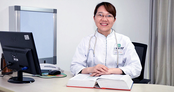 Kanker Payudara,Dokter Spesialis,Pengobatan Minimal Invasif 