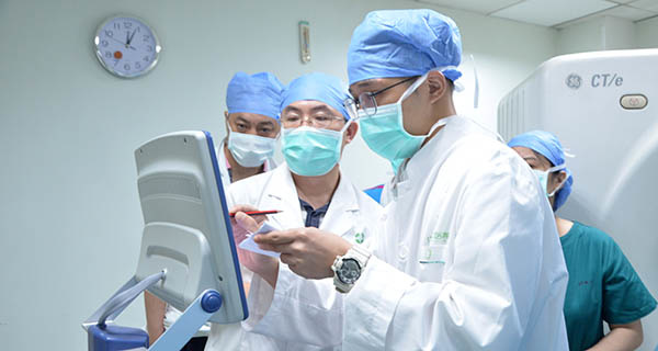 kanker rectum, pengobatan kanker rectum, Intervensi, Microwave Ablation, Photodynamic, St. Stamford Modern Cancer Hospital Guangzhou