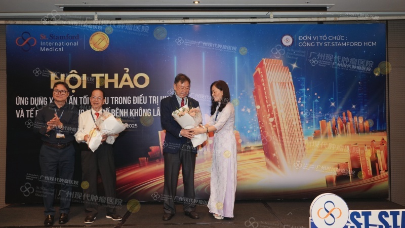 1-091902375.jpg 0.jpg