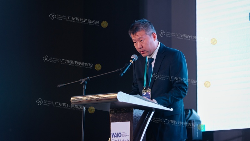 1-07592697.jpg R6C28501.jpg