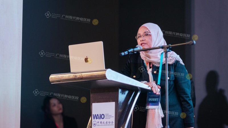 1-07594781.jpg R6C28525.jpg