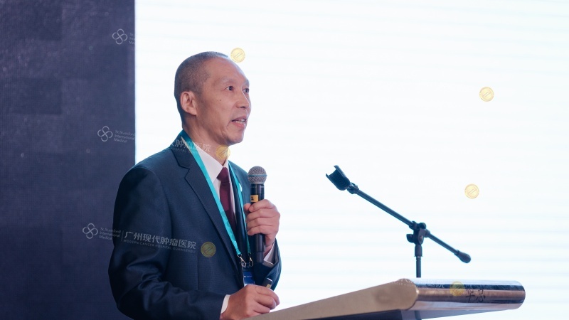 1-080134216.jpg R6C28772.jpg