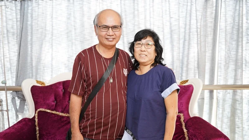 คุณหงชิงเสียงและภรรยา
