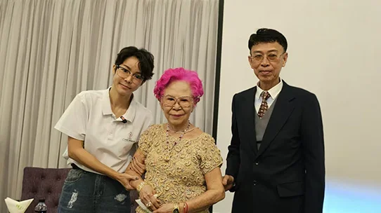 ใช้เรื่องราวการต่อสู้กับโรคมะเร็งของคุณเพื่อให้กำลังใจเพื่อนผู้ป่วย #3