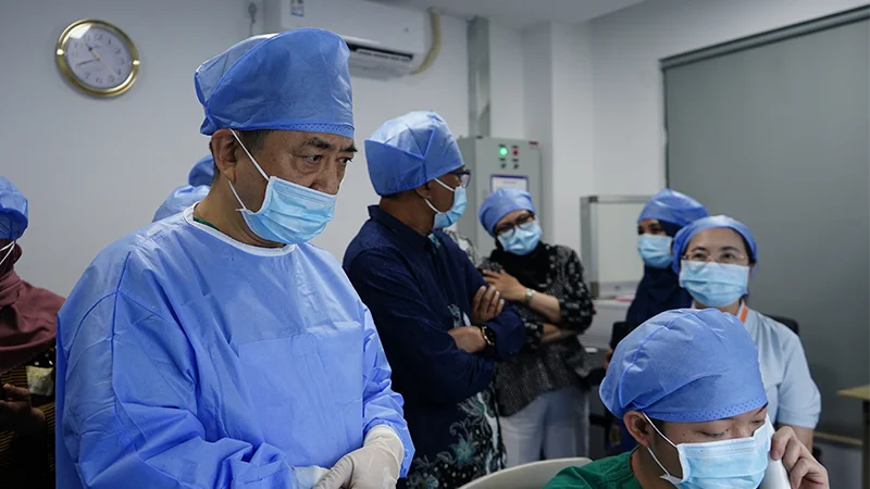 Giáo sư Hà Kiến Vũ2