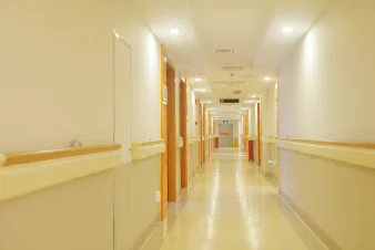 Ưu thế về môi trường bệnh viện và giao thông đi lại