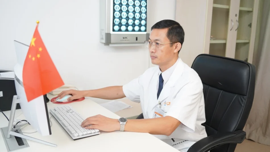 Bác sĩ Vương Bảo Lợi2