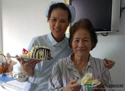 Modern Cancer Hospital Guangzhou Is the Choice Cancer Hospital --commented a Jakarta patients: HATTA and his wife LIM NAM KHIN