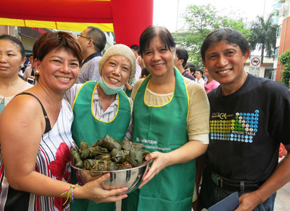 cancer patients, Modern Cancer Hospital Guangzhou, wrapping Zongzi