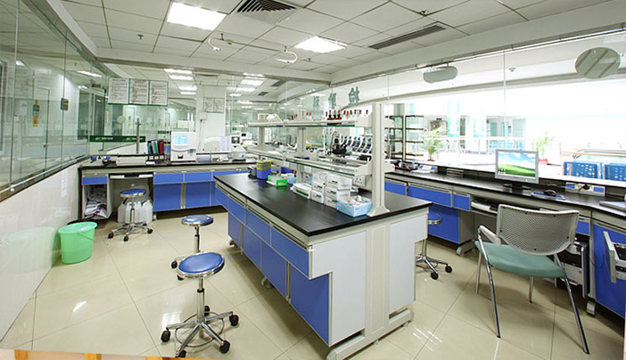 ห้องปฏิบัติการทางวิทยาศาสตร์ของเรา มีอุปกรณ์แบบระบบอัตโนมัติหลากหลายประเภทรวมทั้งเครื่องวิเคราะห์ทางชีวเคมี / เครื่องวิเคราะห์ทางโลหิตวิทยา / เครื่องวิเคราะห์การแข็งตัวของเลือดอัตโนมัติ / ABI 7500 เป็นต้น