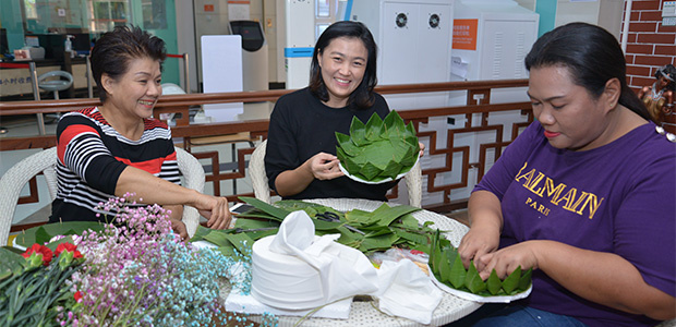  Loy Krathong Festival, cancer patient, St. Stamford Modern Cancer Hospital Guangzhou.