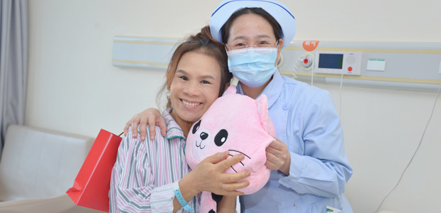 ปีใหม่ไทย, ผู้ป่วยโรคมะเร็ง, โรงพยาบาลมะเร็งสมัยใหม่กว่างโจวสแตมฟอร์ด