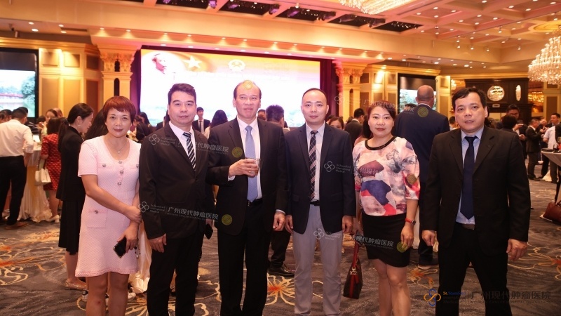 Ông Lâm Chí Thành, Chủ tịch tập đoàn y tế St.Stamford được mời tham dự lễ kỉ