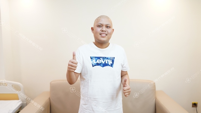 An Indonesian teenager with T-cell lymphoma was able to successfully combat his tumor thanks to integrated minimally invasive treatment.
