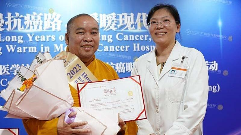 Sau khi điều trị can thiệp và dao nano, trụ trì một ngôi chùa ở Việt Nam đánh bại tiên lượng “mắc ung thư gan chỉ còn sống được 3 tháng”