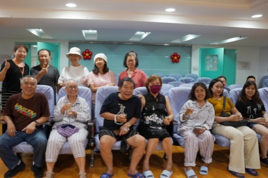 You and Me, Together on the Road of Fighting Against Cancer-International Volunteer Service Center of Belt and Road Holistic Integrative Oncology Training Base (Guangdong) of MCHG Sharing Session of Cancer Prevention and Treatments