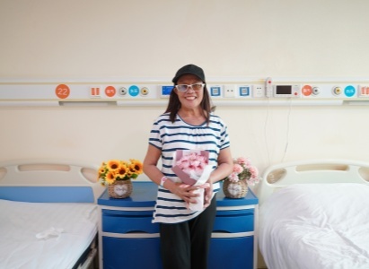 From Bedridden to Walking Freely: Minimally Invasive Targeted Comprehensive Therapy Fights Off Recurrent Breast Cancer